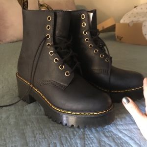 Doc Martens Shriver Hi US sz7 UK sz5
